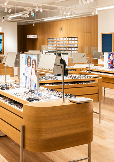 Eyewear brand with retail presence in 13 international locations