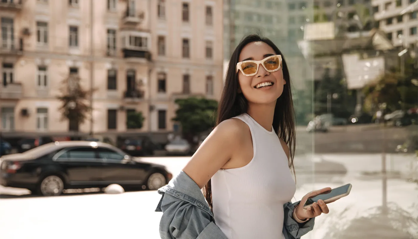 從膚色選擇適合你的鏡框，OWNDAYS的鏡框選色指南