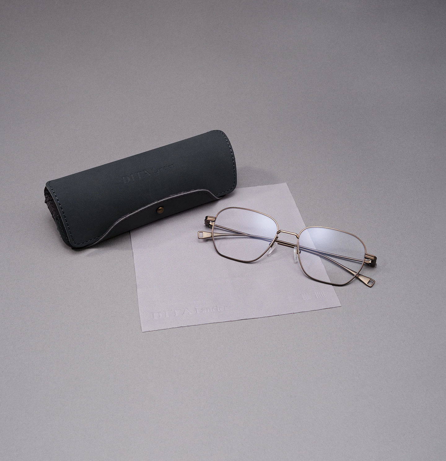 オリジナルメガネケースとメガネ拭きセット