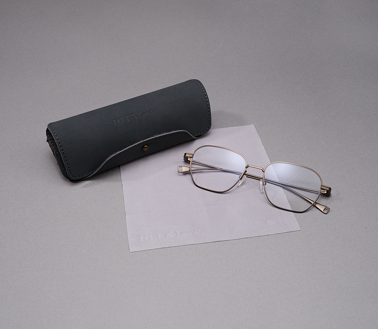 オリジナルメガネケースとメガネ拭きセット