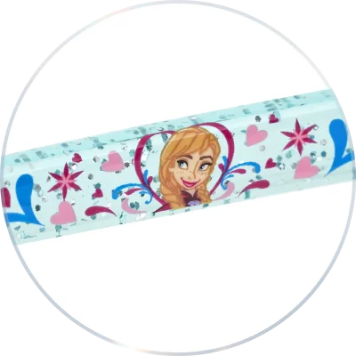 មានលំនាំ Elsa (Color C1) និង Anna (Color C2) នៅលើដងវ៉ែនតា