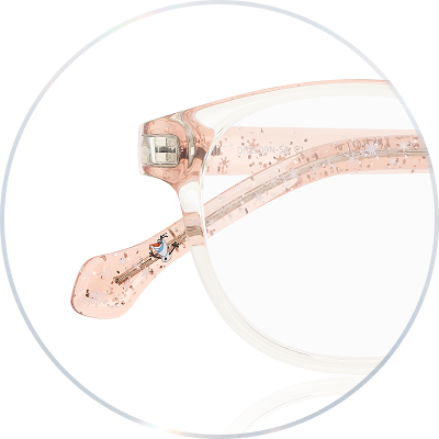 ផលិតពីសម្ភារៈ TR90 ដែលងាយស្រួលប្រើ ទម្ងន់ស្រាល និងអាចបត់បែនបានគ្រប់កាលទេសះ។