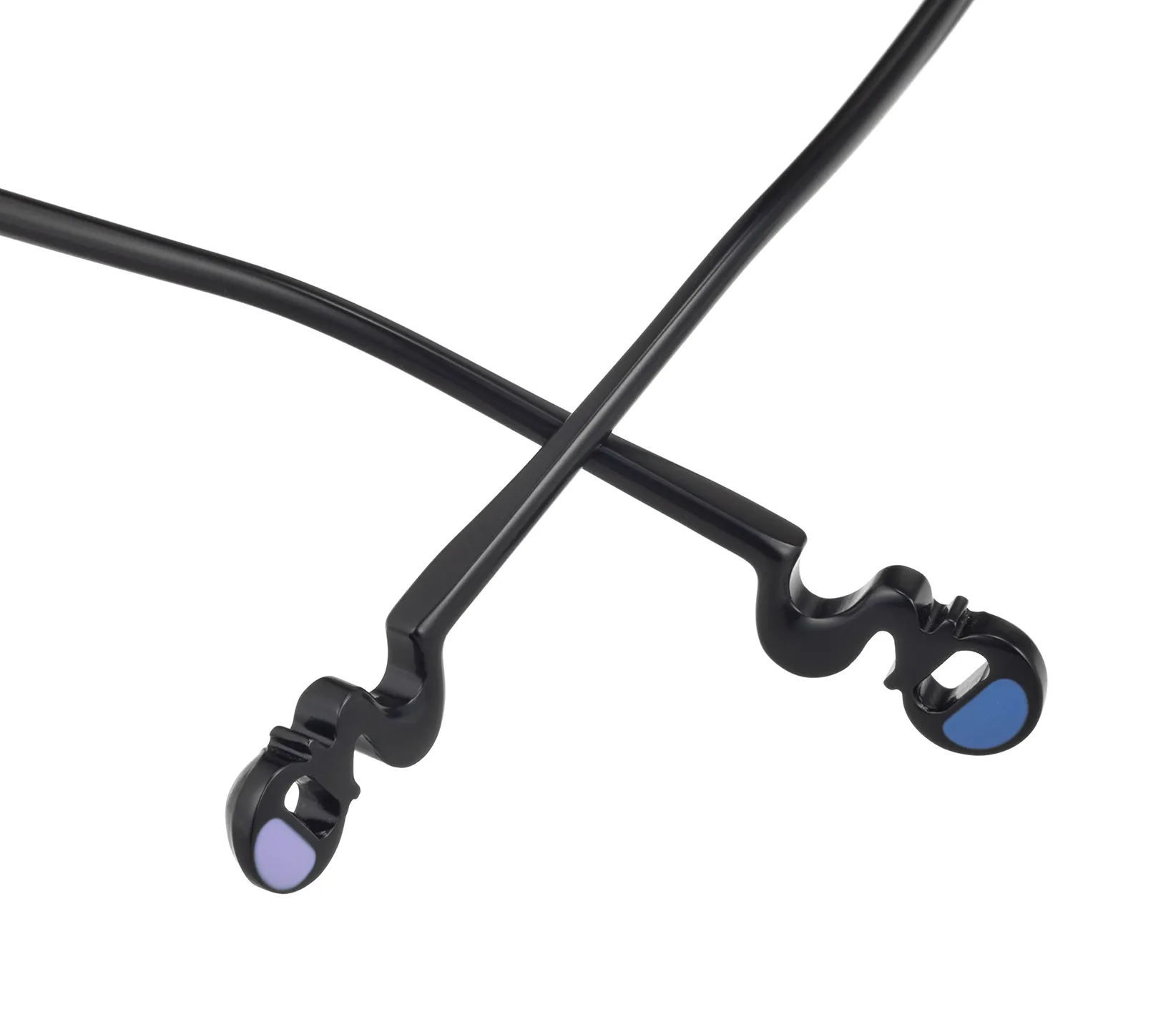 テンプル先には魔法薬学をイメージした大鍋と薬品を七宝で表現