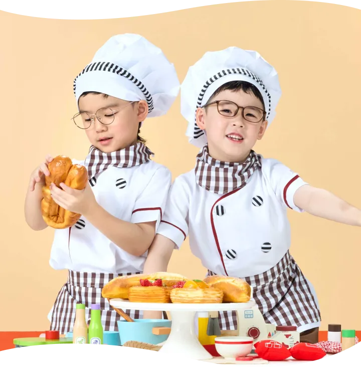 junni with Thee & Phee