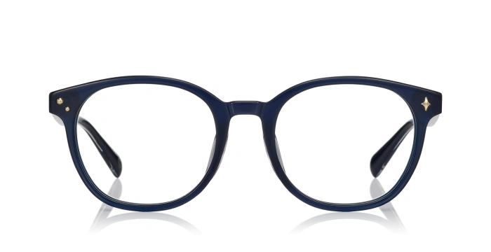 左右非対称のフロントパーツ