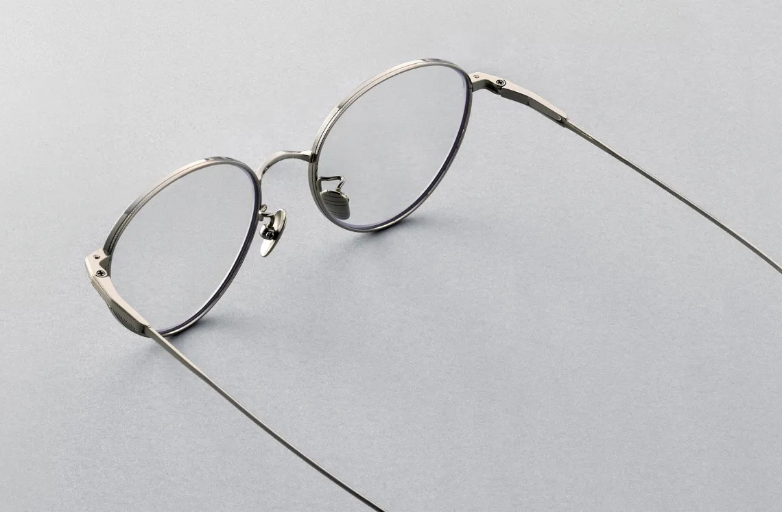 METALLIC FRAMES