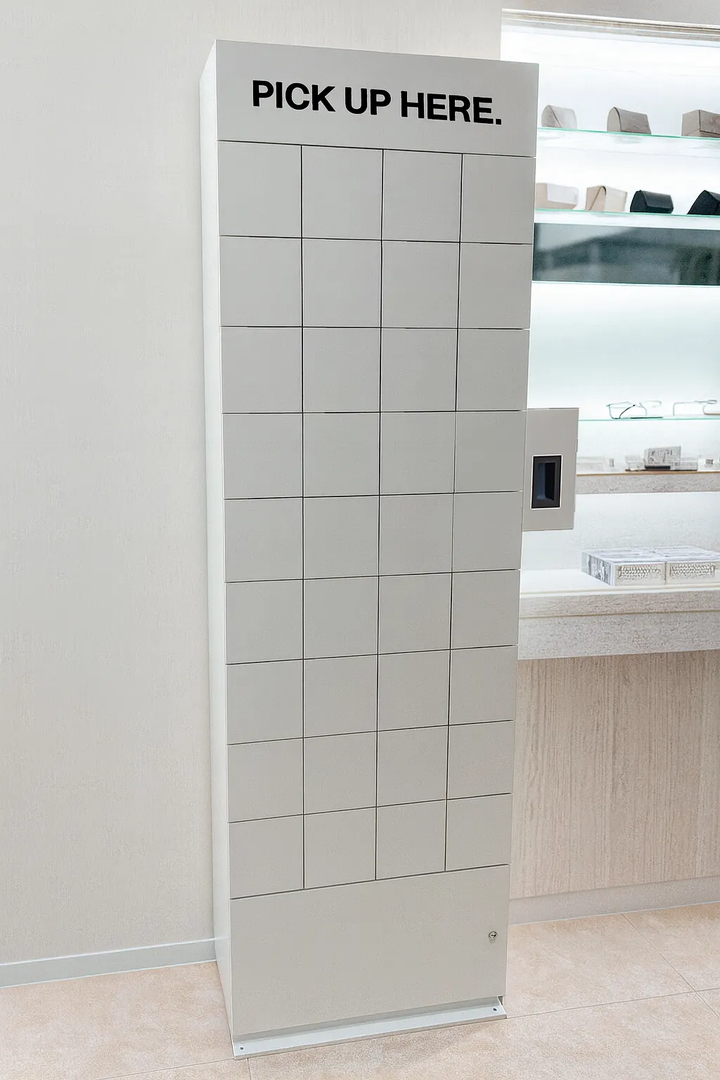 スマートロッカー(PICK UP HERE.)