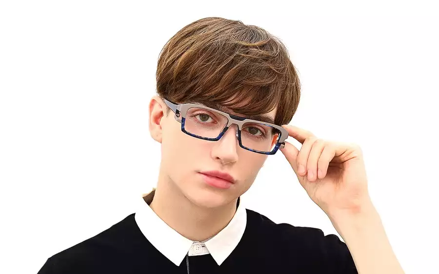 Eyeglasses BUTTERFLY EFFECT BE2021J-1A  ブラック 