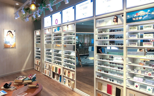 プーケット Central Phuket Floresta店
