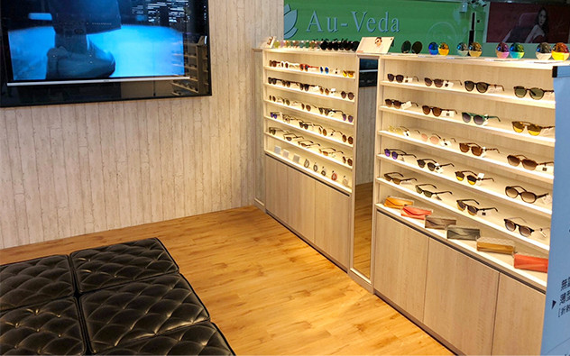 桃園 經國家樂福店