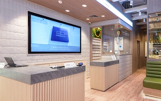 暖武里 Central Westville店
