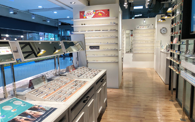 高雄 高雄成功家樂福OUTLET店